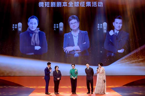 配图4现场采访图.jpg